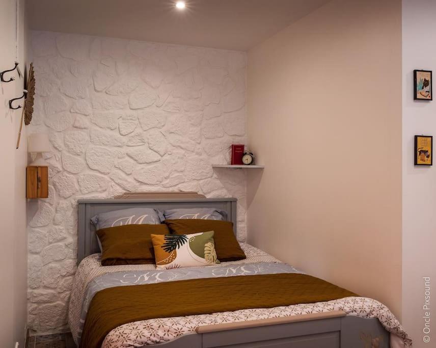 Studio Le Chat'Oh! Combourg Extérieur photo