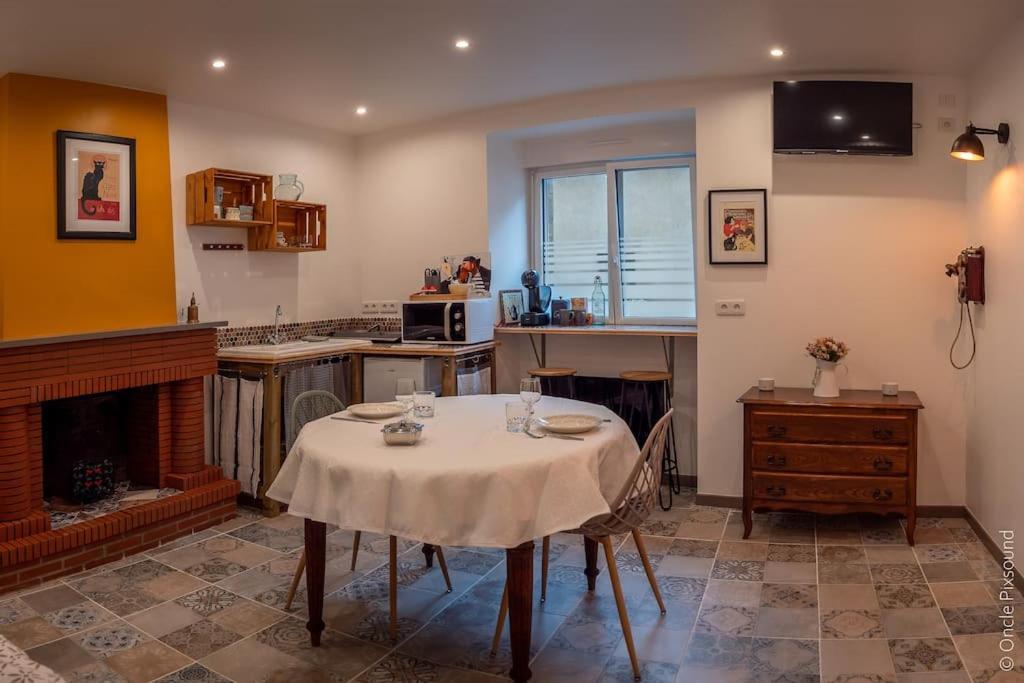 Studio Le Chat'Oh! Combourg Extérieur photo